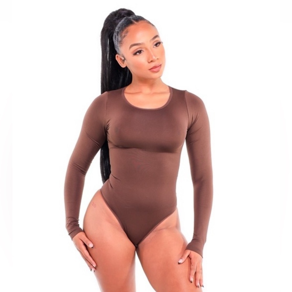 NNEKA ROSE EVERYDAY SEAMLESS SHAPER BODYSUIT